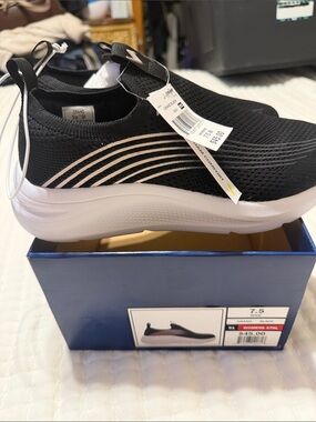 Vionic Women's Black Knit Slip-On Sneakers with White Sole